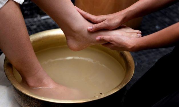 Q&A: Foot Washing, Scribal Insertions, and First Fruits Offerings